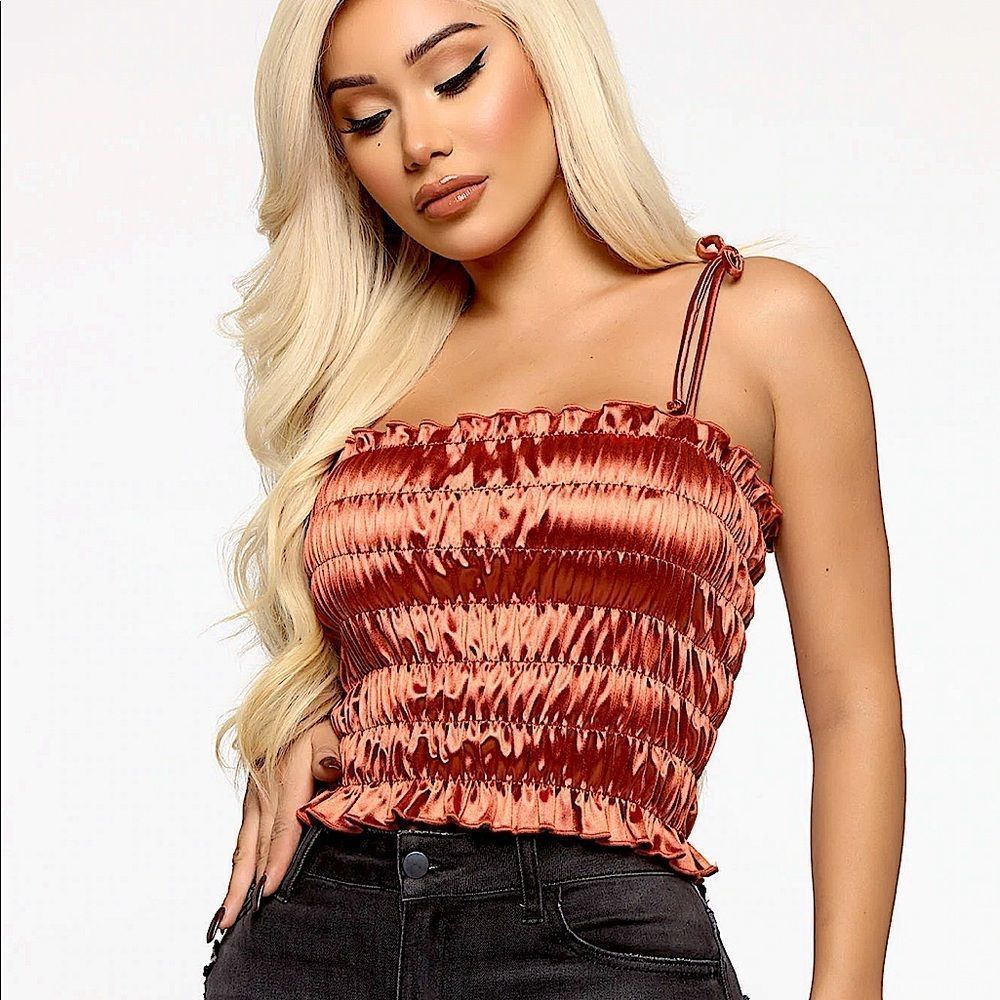 Fashion Nova • Smock Cropped Top • Rust